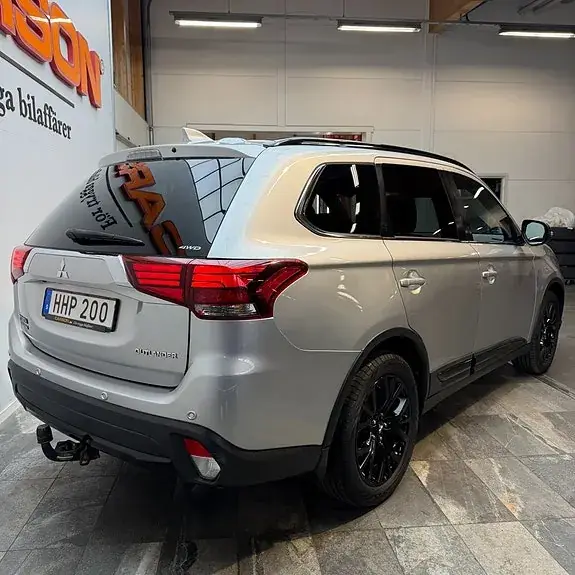 Mitsubishi Outlander 2018 photo 4