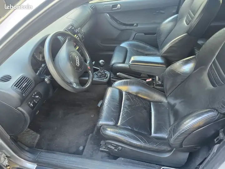 Audi S3 1999 photo 3