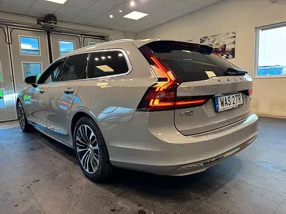 Volvo V90 2024 photo 3