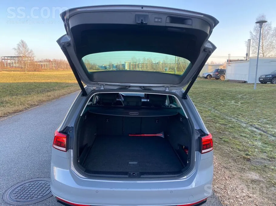 Volkswagen Passat 2022 photo 5