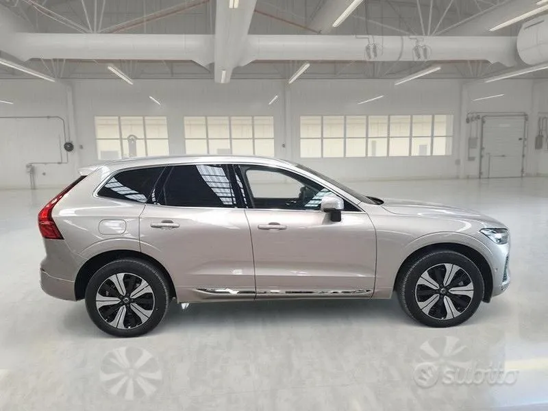 Volvo Xc60 2023 photo 3