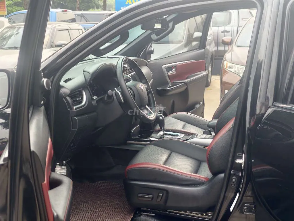 Toyota Fortuner 2025 photo 5