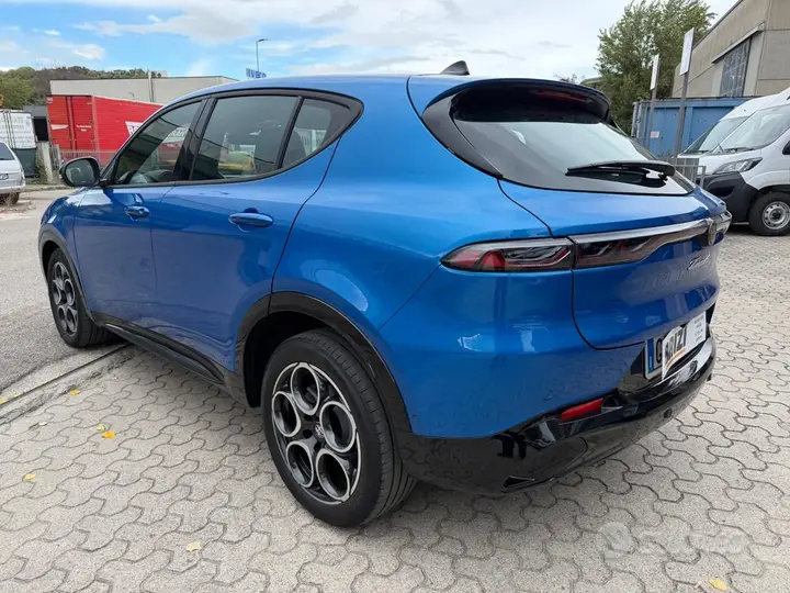 Alfa Romeo Tonale 2024 photo 2