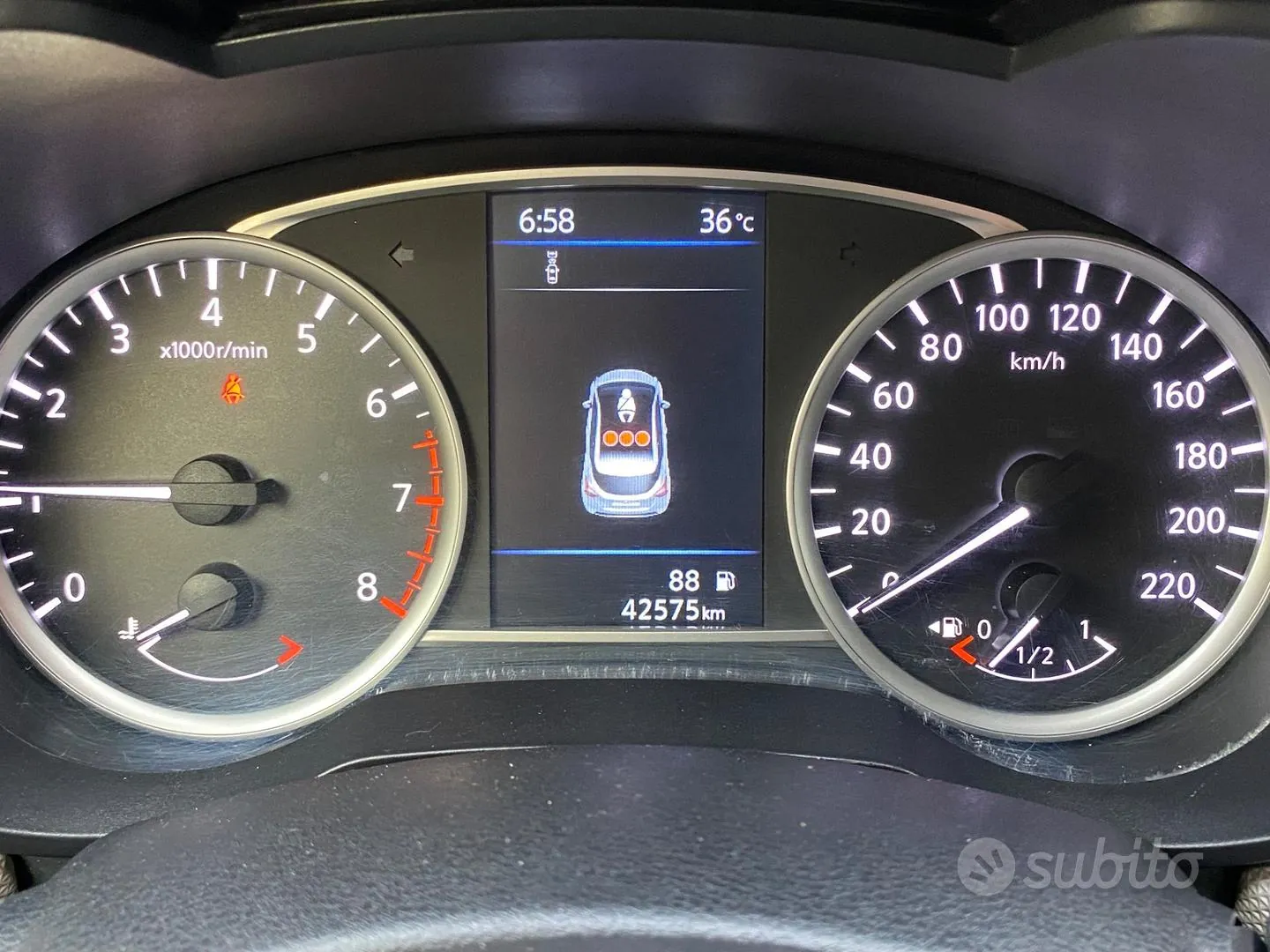 Nissan Micra 2018 photo 4