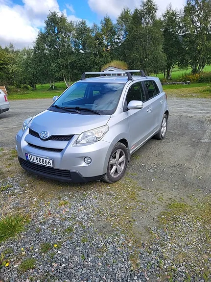 Toyota Urban Cruiser 2010 photo 2