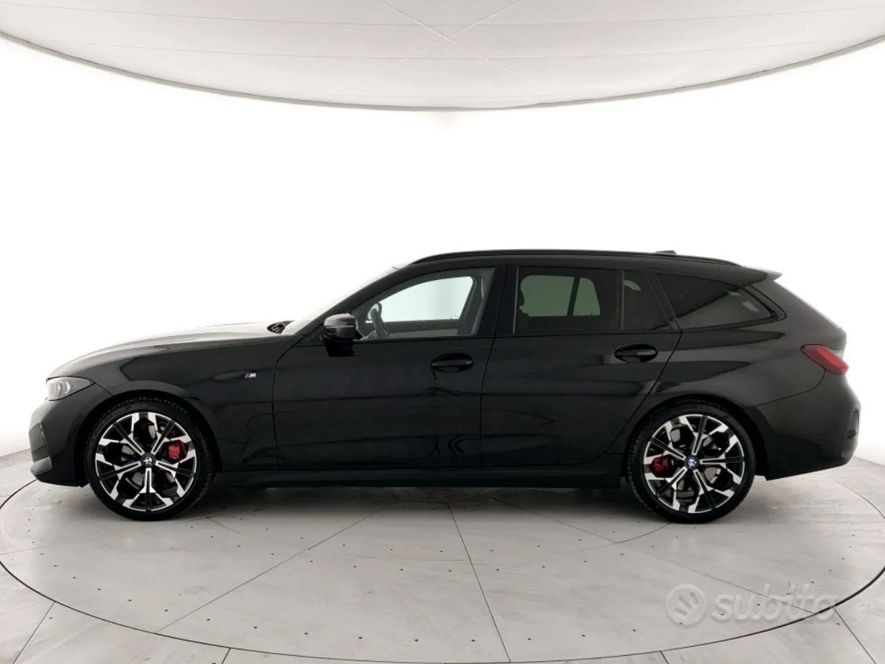 BMW 320D Touring 2025 photo 2