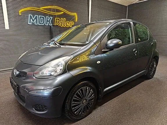 Toyota Aygo 2010 photo 2
