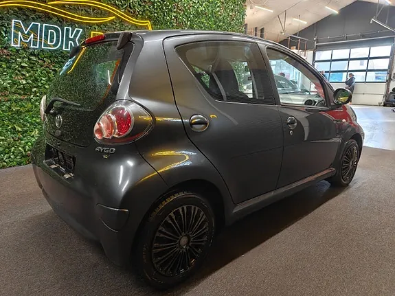 Toyota Aygo 2010 photo 4