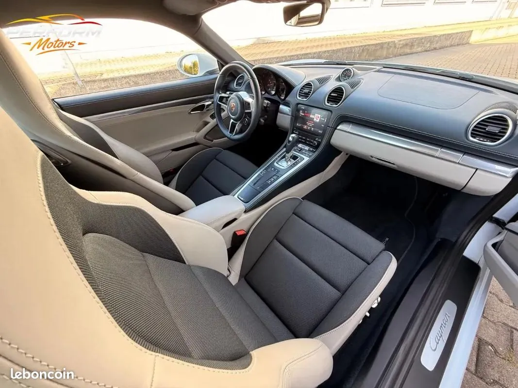 Porsche Cayman 2016 photo 2