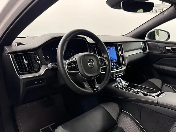 Volvo V60 2025 photo 5