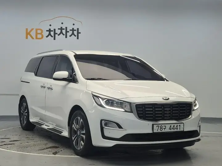 Kia Carnival 2019 photo 4