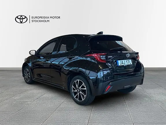 Toyota Yaris 2023 photo 3