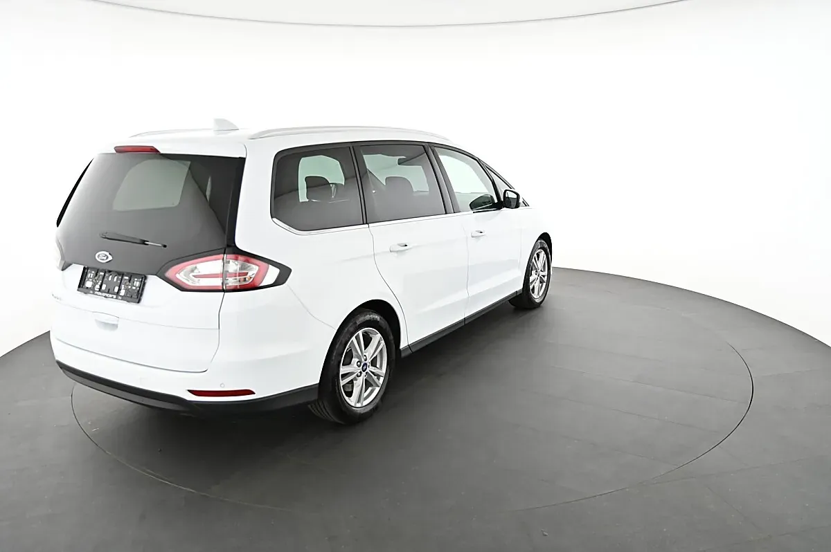 Ford Galaxy 2021 photo 2