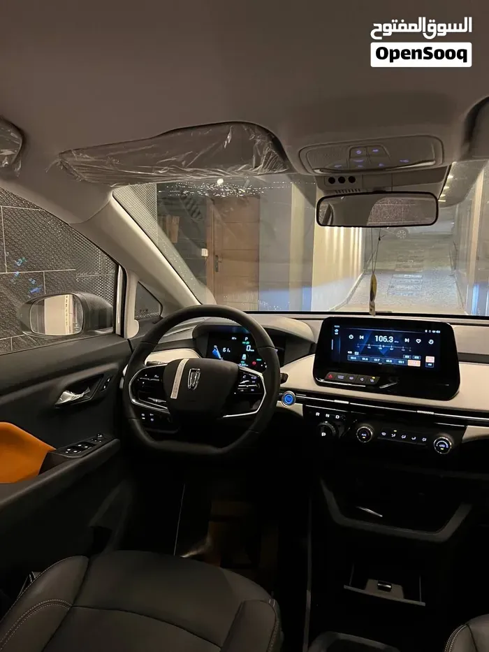 Land Rover Range Rover Evoque 2026 photo 4