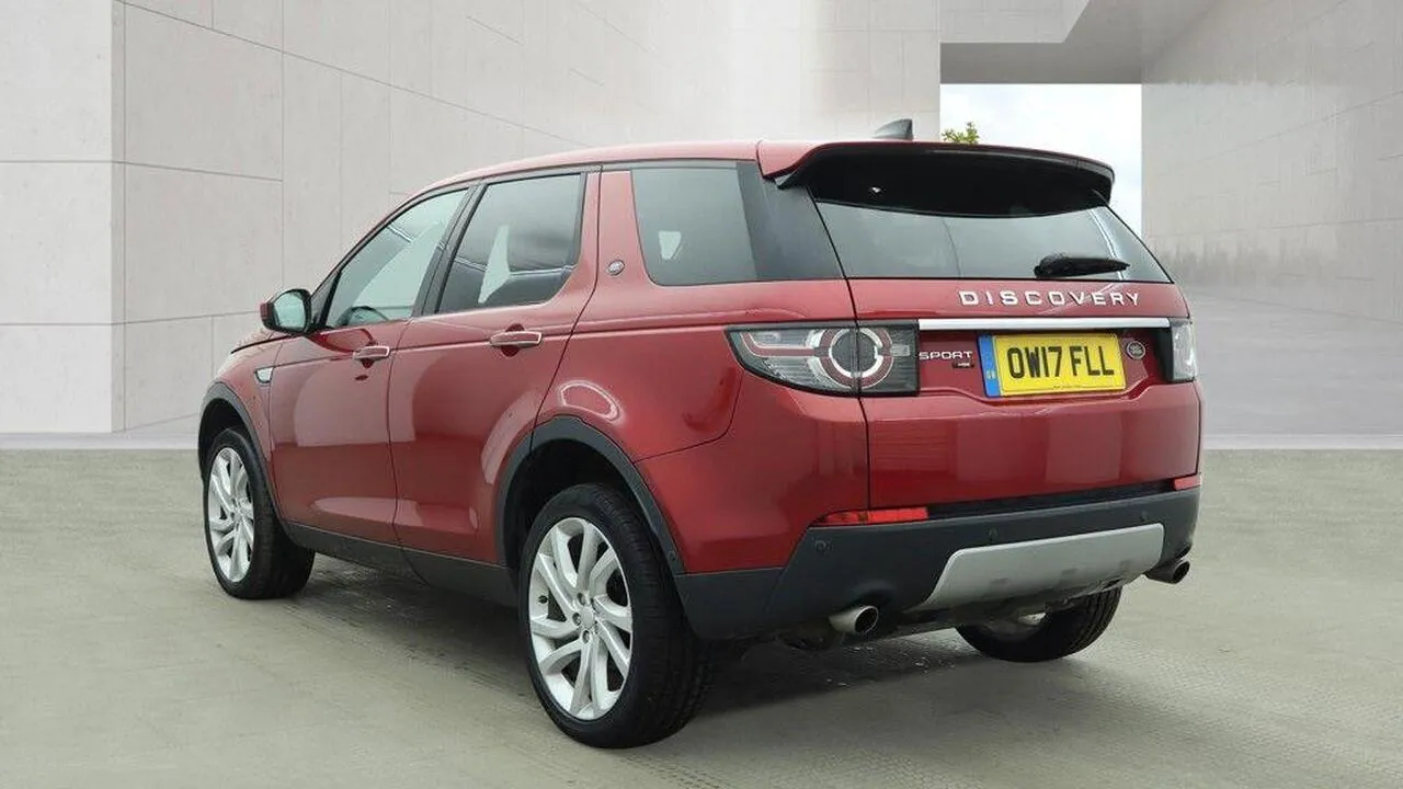 Land Rover Discovery Sport 2017 photo 3