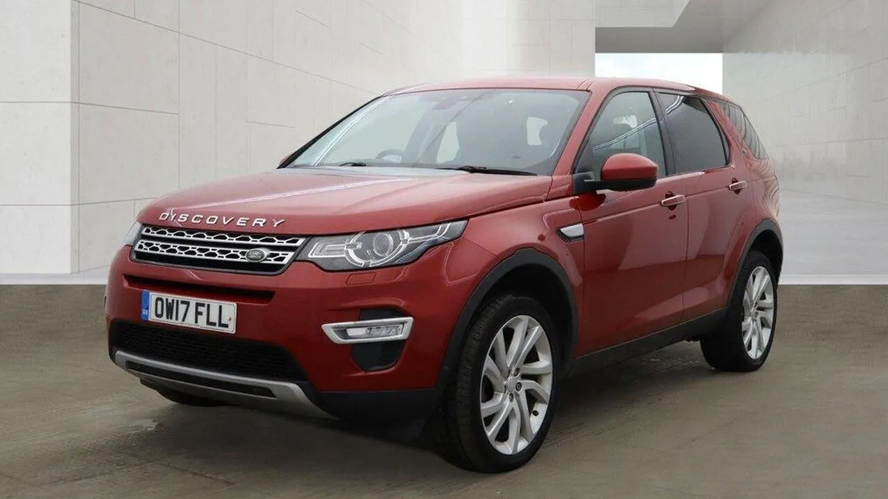 Land Rover Discovery Sport 2017 photo 2