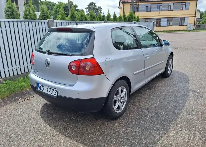Volkswagen Golf 5 2006 photo 4