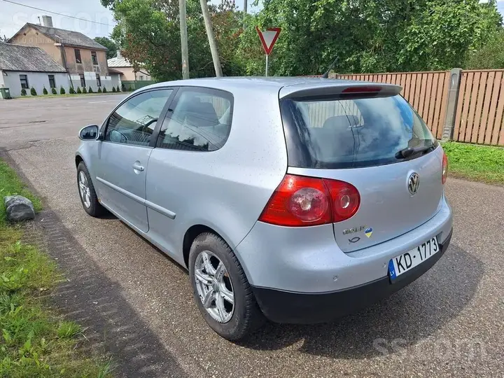 Volkswagen Golf 5 2006 photo 2