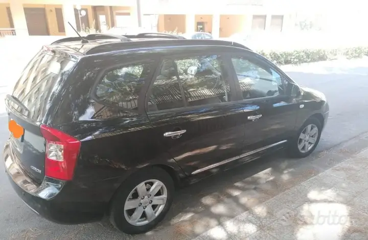 Kia Carens