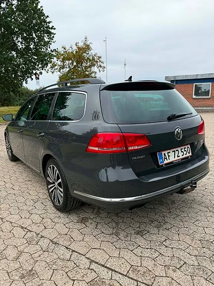 Volkswagen Passat 2011 photo 3