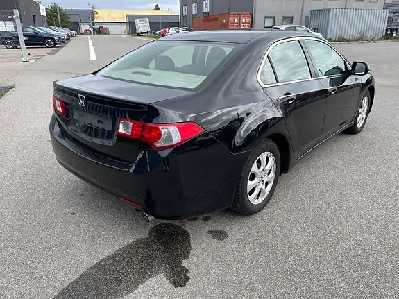 Honda Accord 2010 photo 4