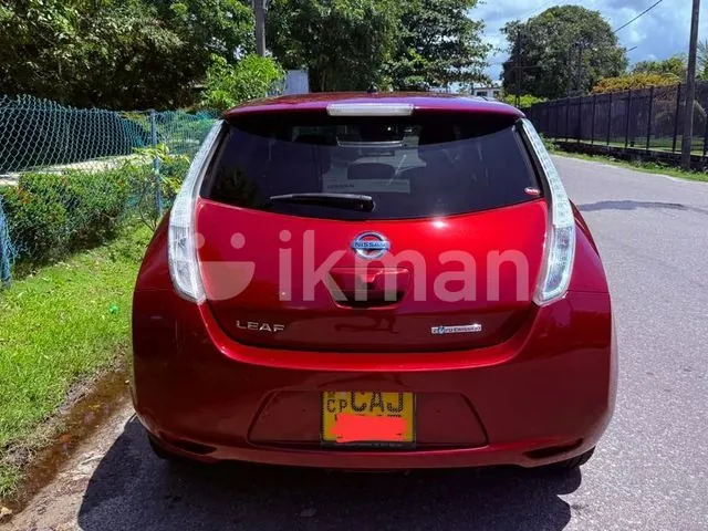 Nissan Leaf 2014 photo 2