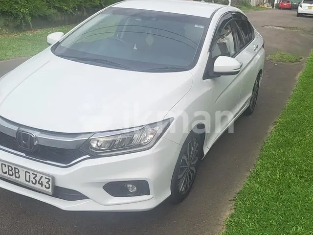 Honda Grace 2018 photo 4