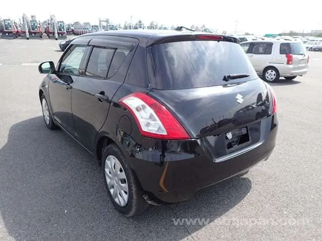 Suzuki Swift Xg 2012 photo 3