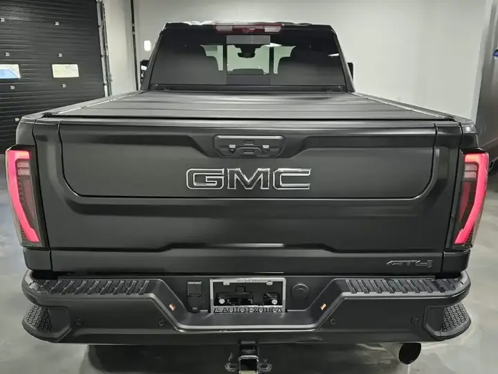 GMC Sierra 2500Hd 2026 photo 4