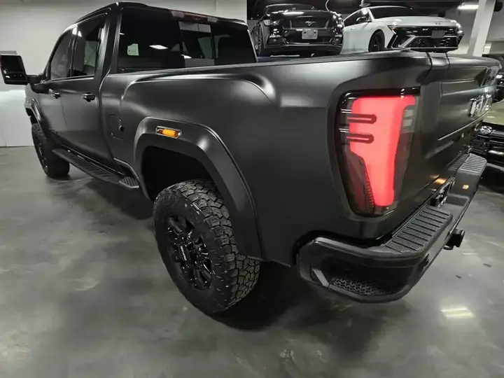 GMC Sierra 2500Hd 2026 photo 3