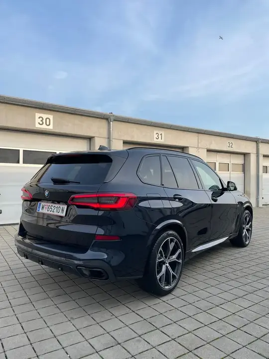 BMW X5 2019 photo 2