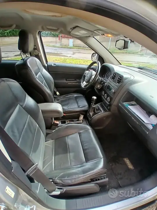 Jeep Compass 2011 photo 4