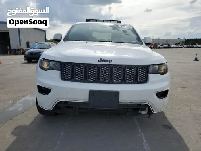 Jeep Grand Cherokee 2022 photo 2