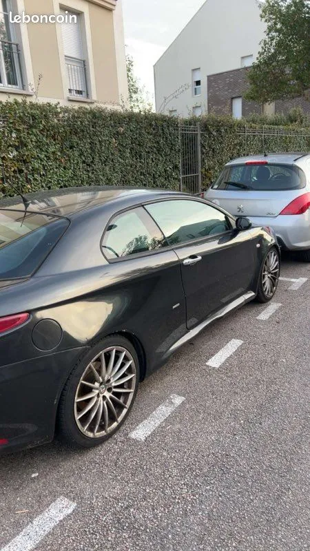 Alfa Romeo Gt 2005 photo 2