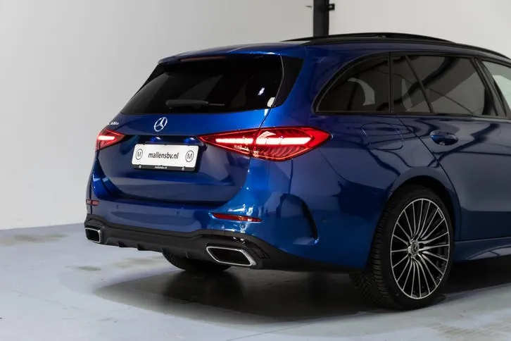 Mercedes-Benz C-Class 2023 photo 3