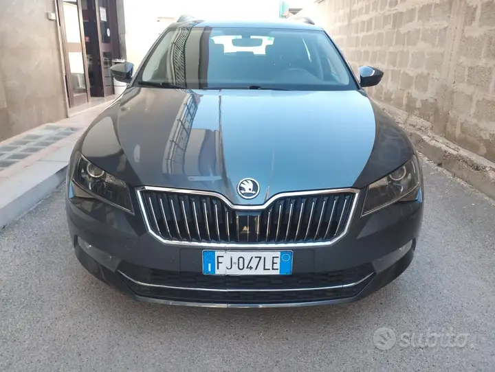 Skoda Superb 2017 photo 3