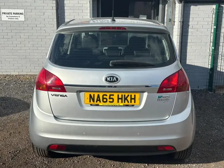 Kia Venga 2015 photo 5