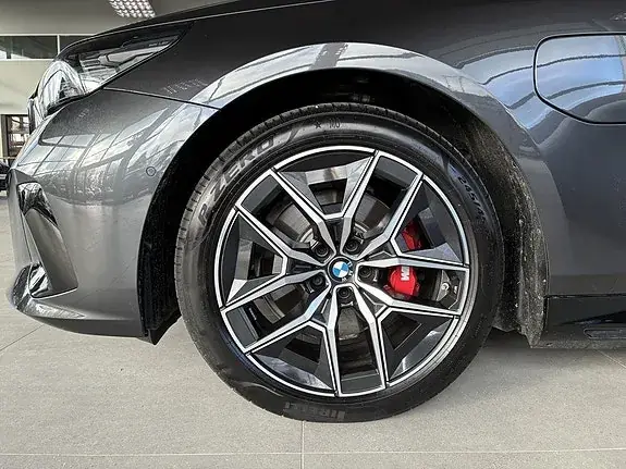 BMW 530E 2026 photo 4