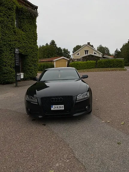 Audi A5 2010 photo 2