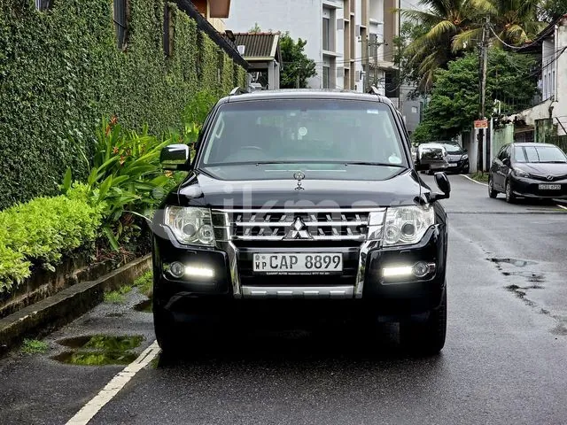 Mitsubishi Montero 2015 photo 2