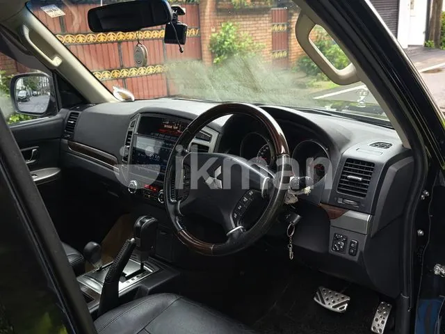 Mitsubishi Montero 2015 photo 4