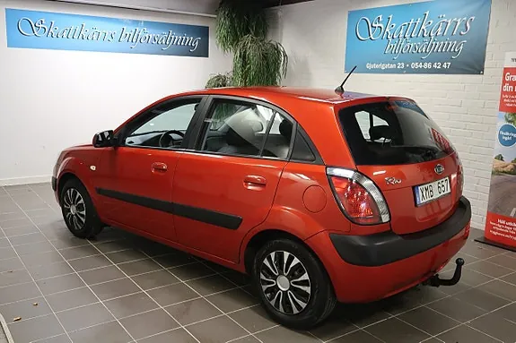 Kia Rio 2006 photo 2