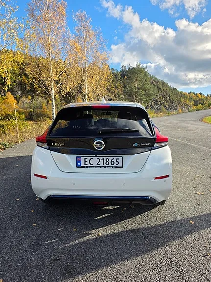 Nissan Leaf 2021 photo 3
