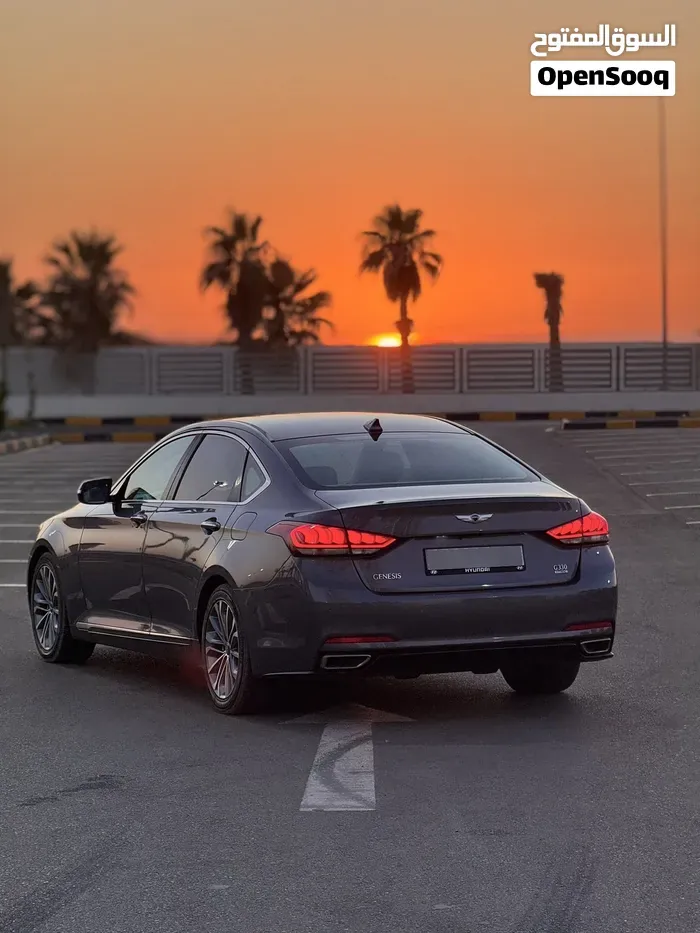 Genesis G80 2016 photo 2