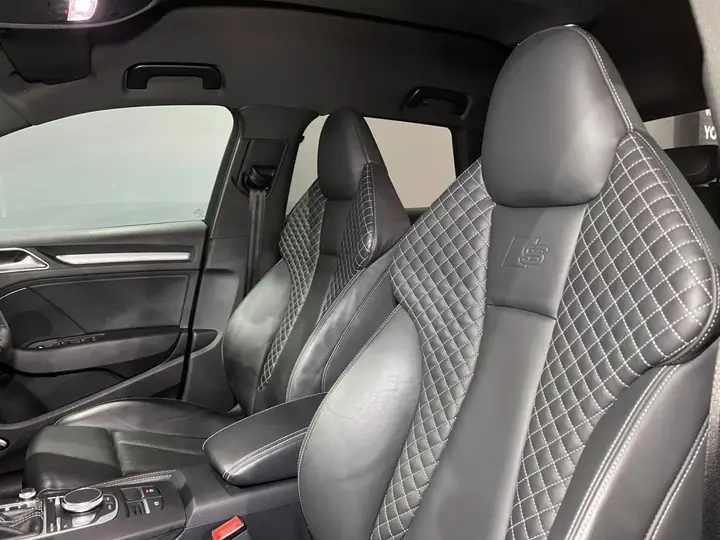 Audi S3 2018 photo 2