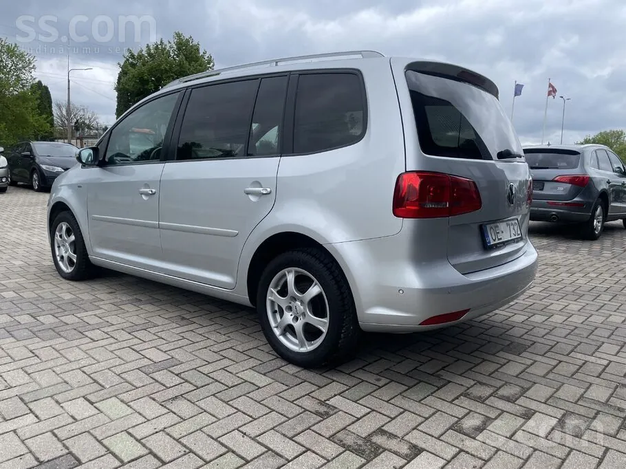 Volkswagen Touran 2013 photo 4