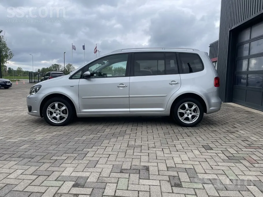 Volkswagen Touran 2013 photo 3
