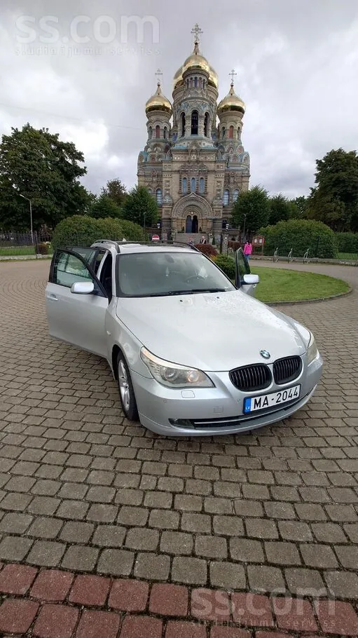 BMW 525