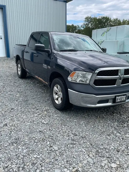 Ram 1500 2014 photo 2