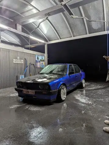 BMW E30
